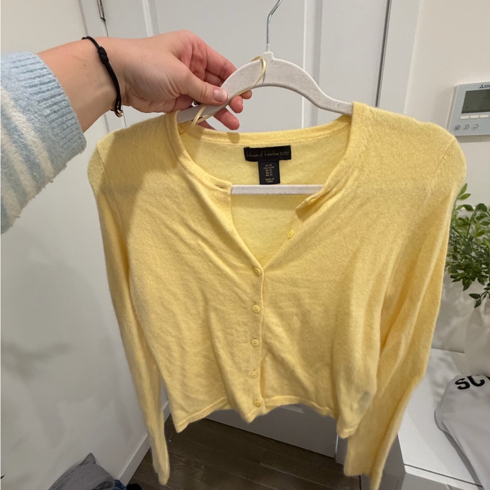 House of Harlow 100% Cashmere Yellow Cardigan